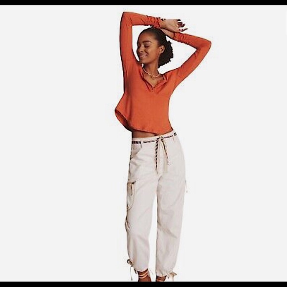 ANTHROPOLOGIE Pilcro Sustainable Henley - Picture 5 of 10